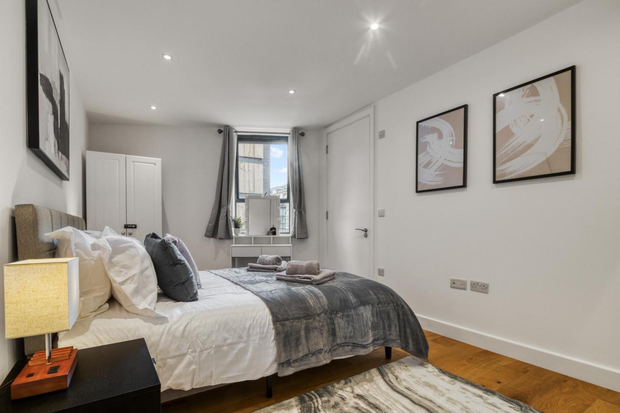 Apartament A Vibrant 2 Bed & 2 Bath In Old Street Zone 1